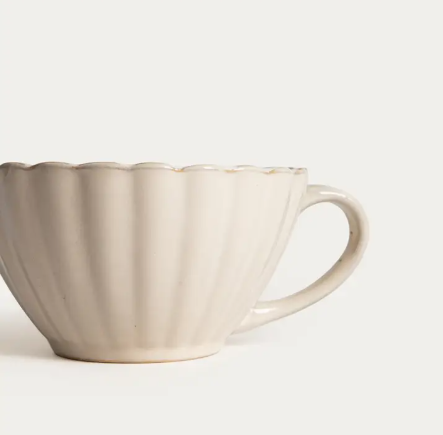 Mug en grès crème 300 ml cannelé forme tasse à thé - Astrivo